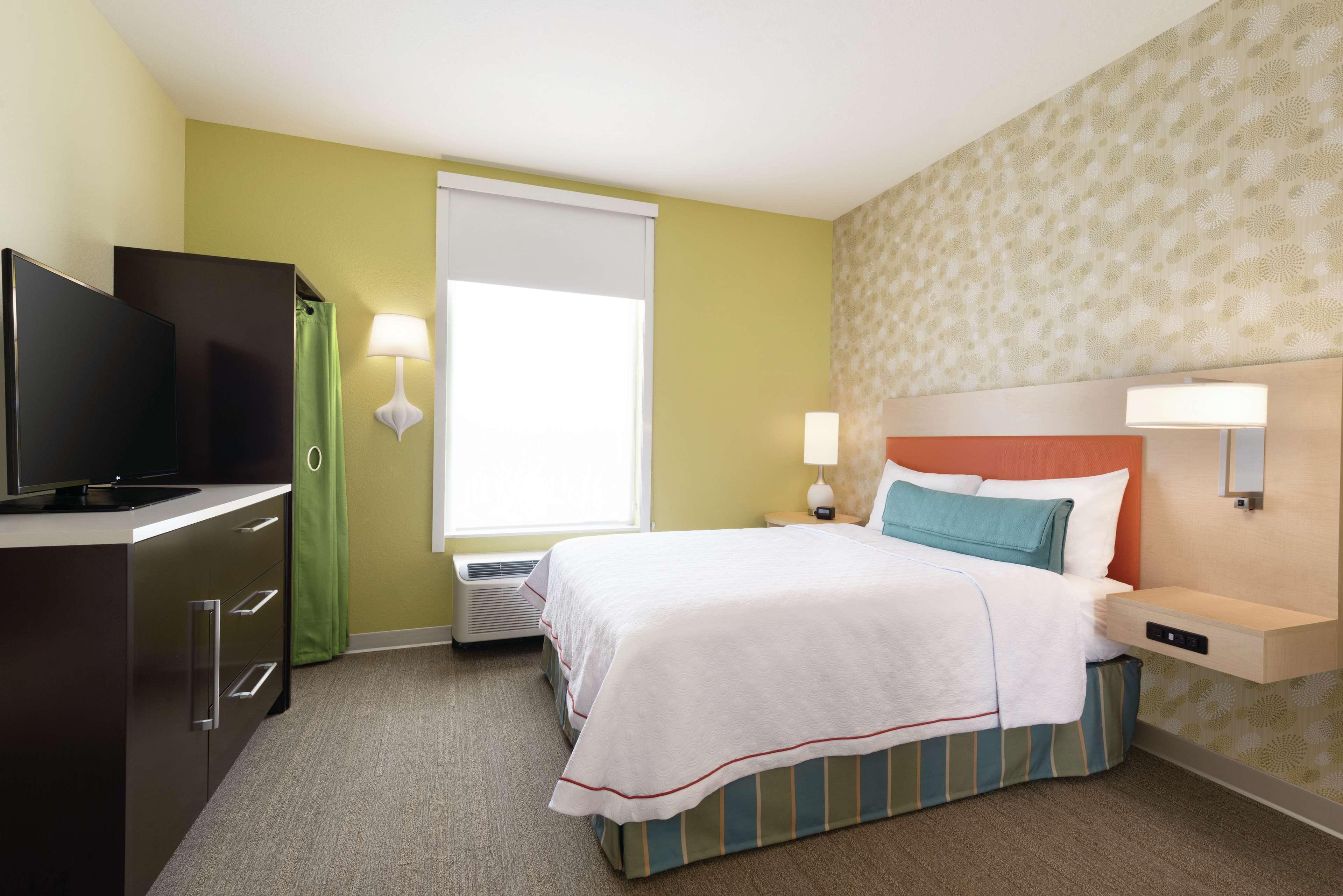 Home2 Suites By Hilton Cleveland Индипендънс Екстериор снимка