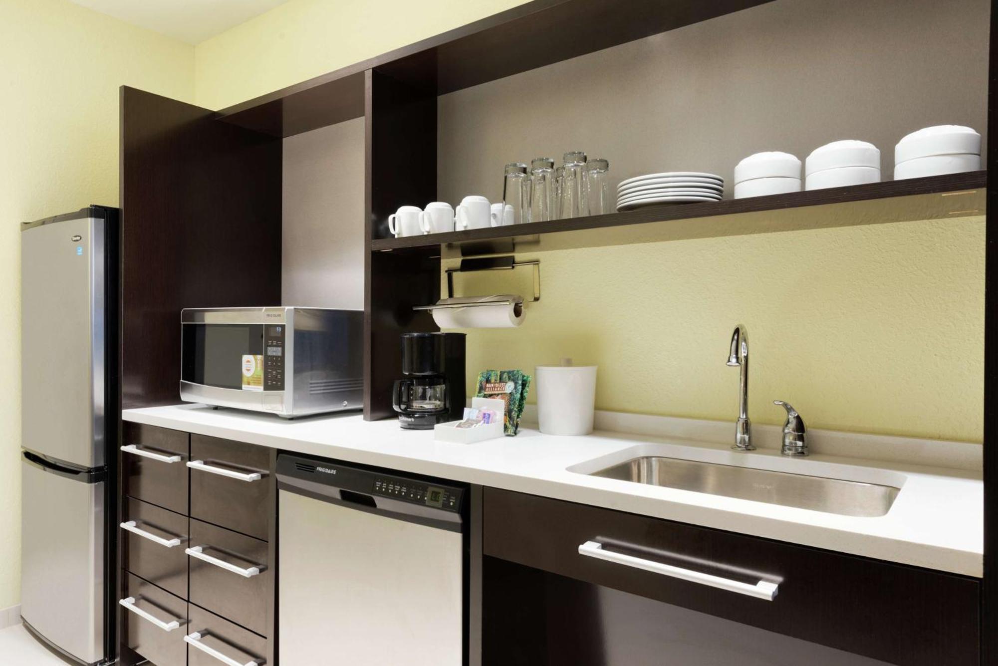 Home2 Suites By Hilton Cleveland Индипендънс Екстериор снимка
