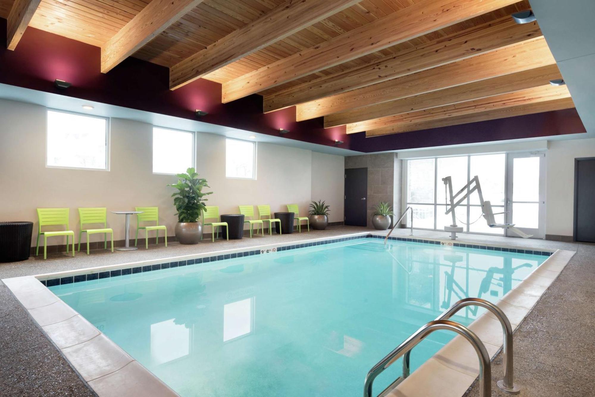 Home2 Suites By Hilton Cleveland Индипендънс Екстериор снимка